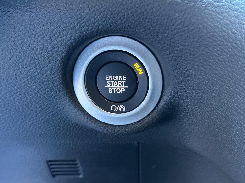 new 2026 Chrysler Pacifica car, priced at $45,723