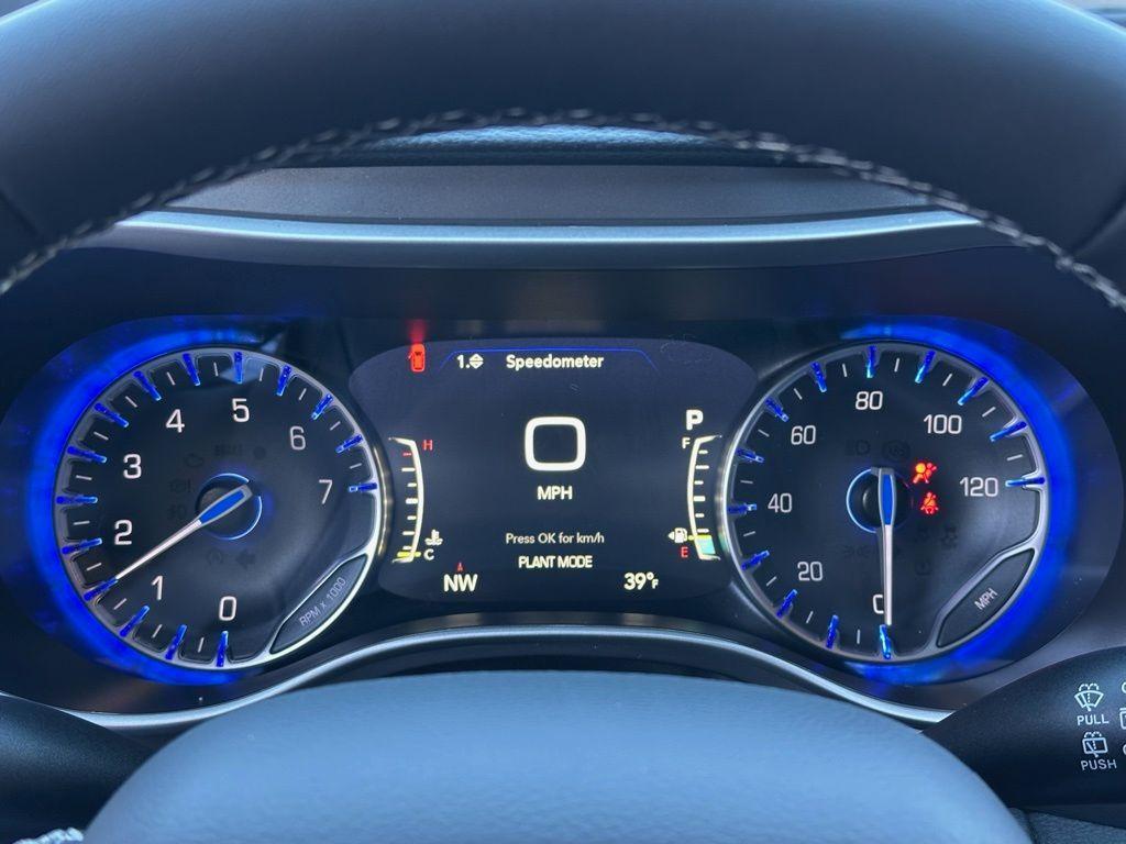 new 2026 Chrysler Pacifica car, priced at $45,723