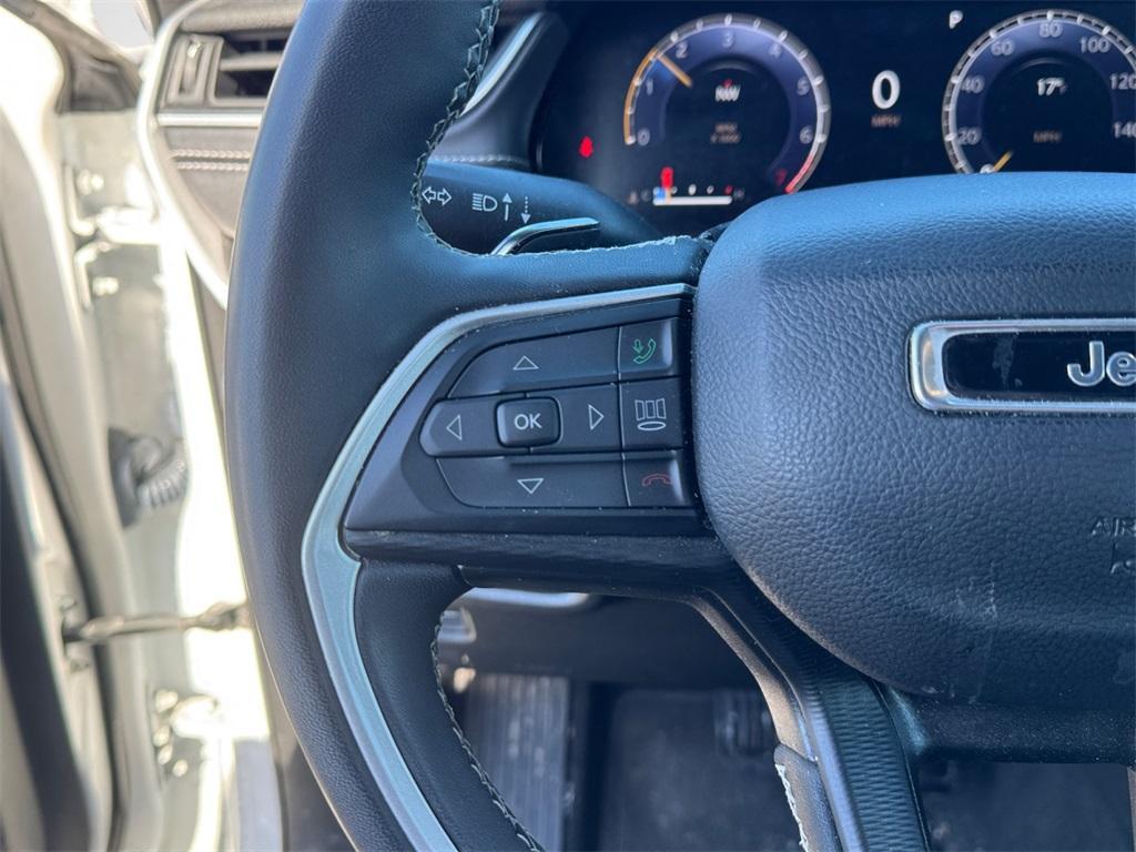 used 2023 Jeep Grand Cherokee car, priced at $30,898