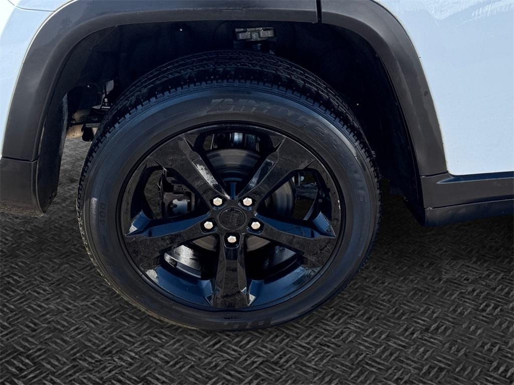 used 2023 Jeep Grand Cherokee car, priced at $30,898