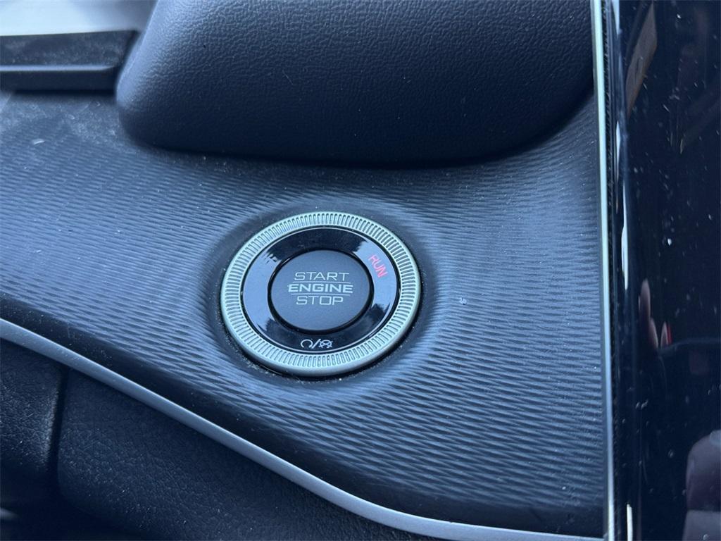 used 2023 Jeep Grand Cherokee car, priced at $30,898