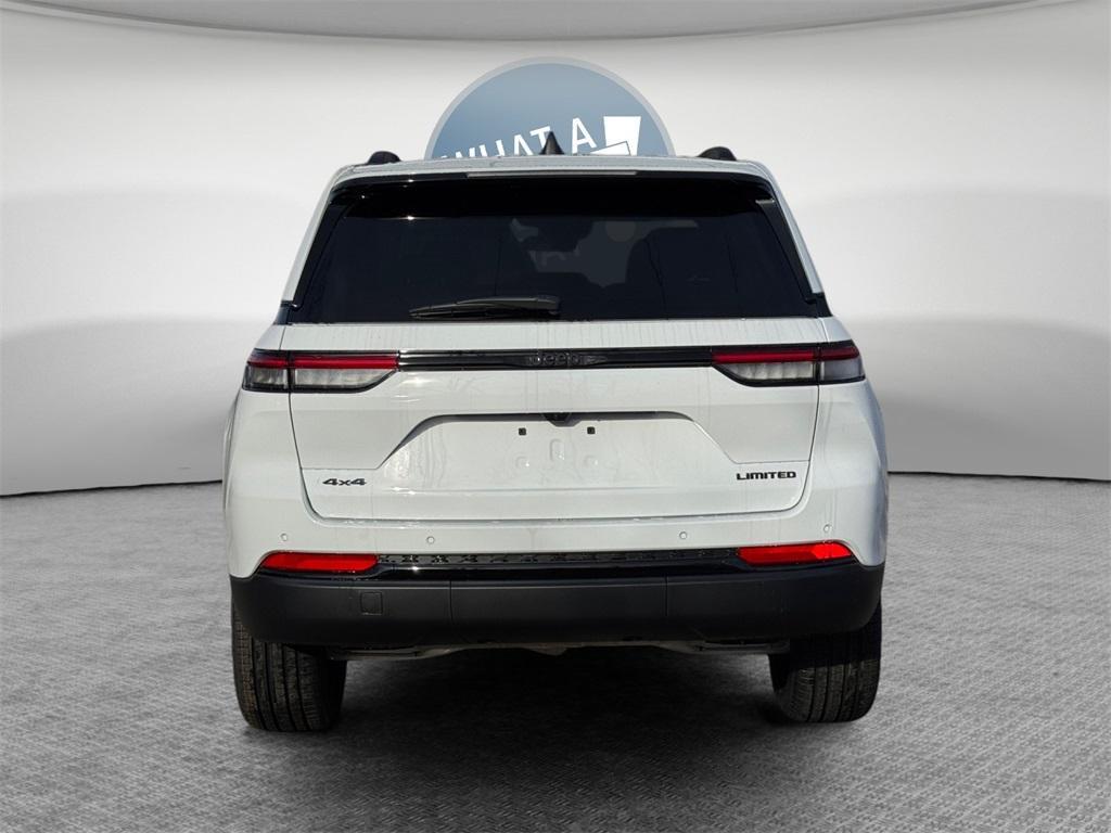 new 2025 Jeep Grand Cherokee car, priced at $43,527