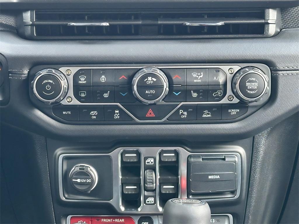 new 2025 Jeep Wrangler car, priced at $87,999