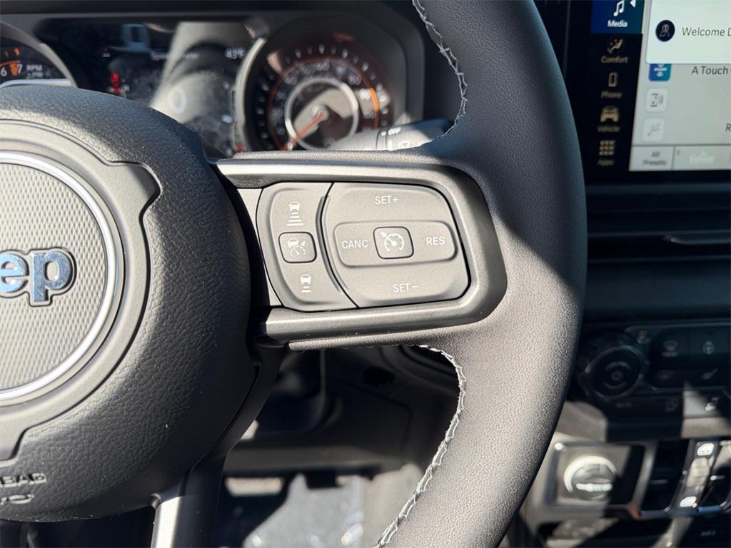 new 2026 Jeep Gladiator car, priced at $46,594