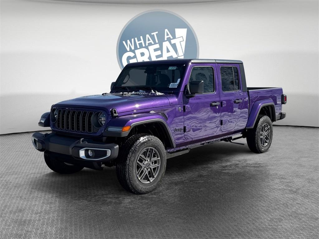 new 2026 Jeep Gladiator car, priced at $46,594