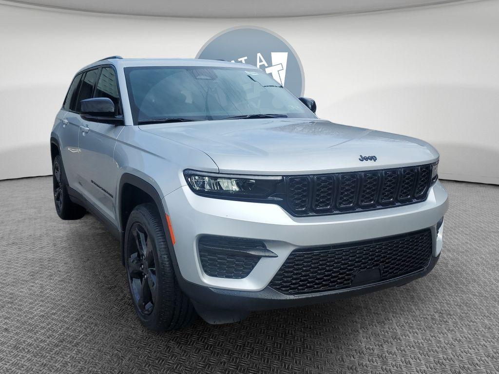 new 2025 Jeep Grand Cherokee car, priced at $39,970