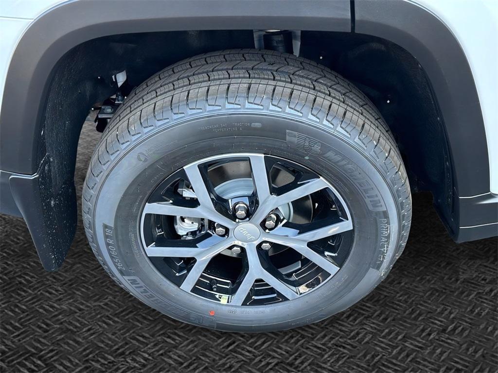 new 2025 Jeep Grand Cherokee car, priced at $41,863