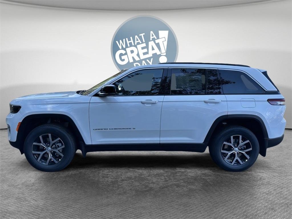 new 2025 Jeep Grand Cherokee car, priced at $41,863