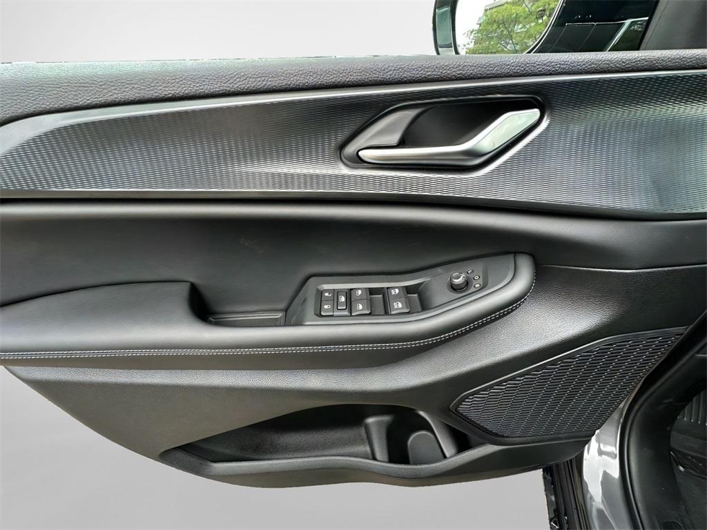 new 2025 Jeep Grand Cherokee L car, priced at $42,297