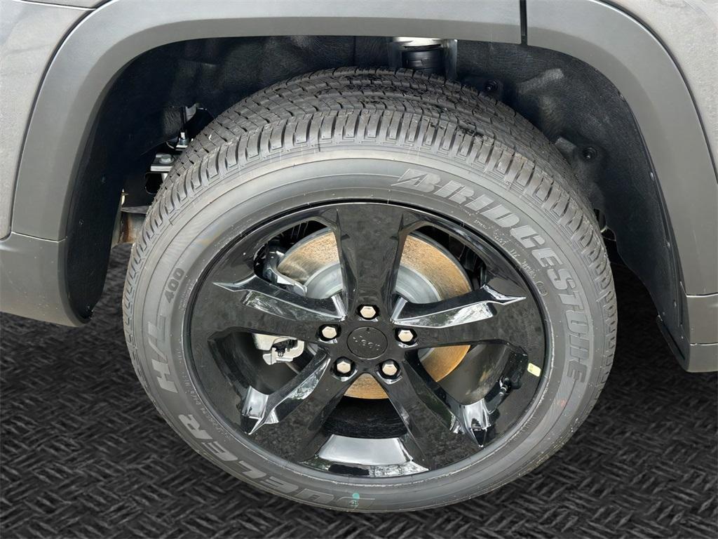 new 2025 Jeep Grand Cherokee L car, priced at $42,297