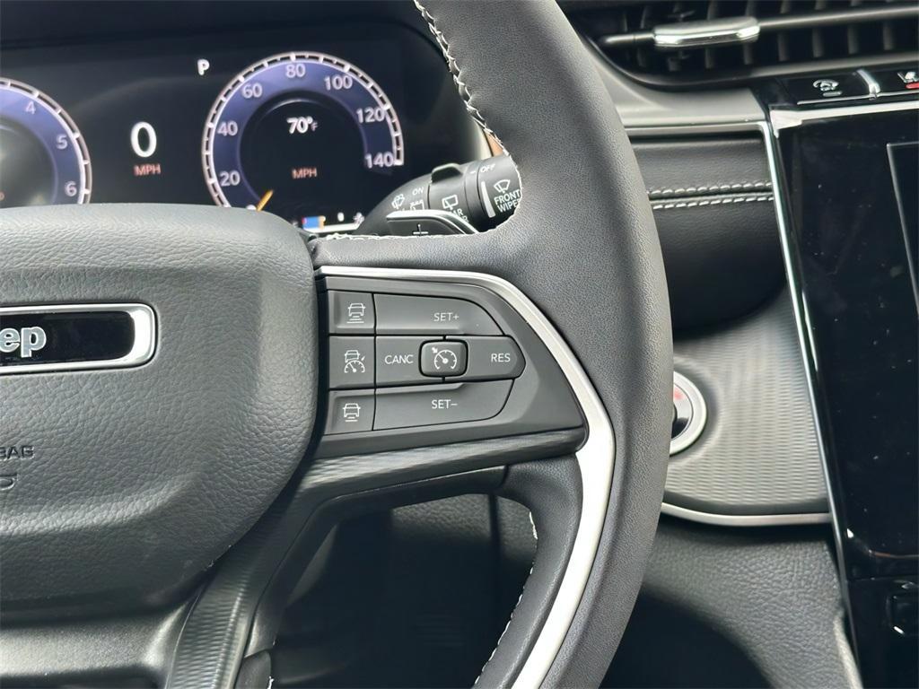 new 2025 Jeep Grand Cherokee L car, priced at $42,297