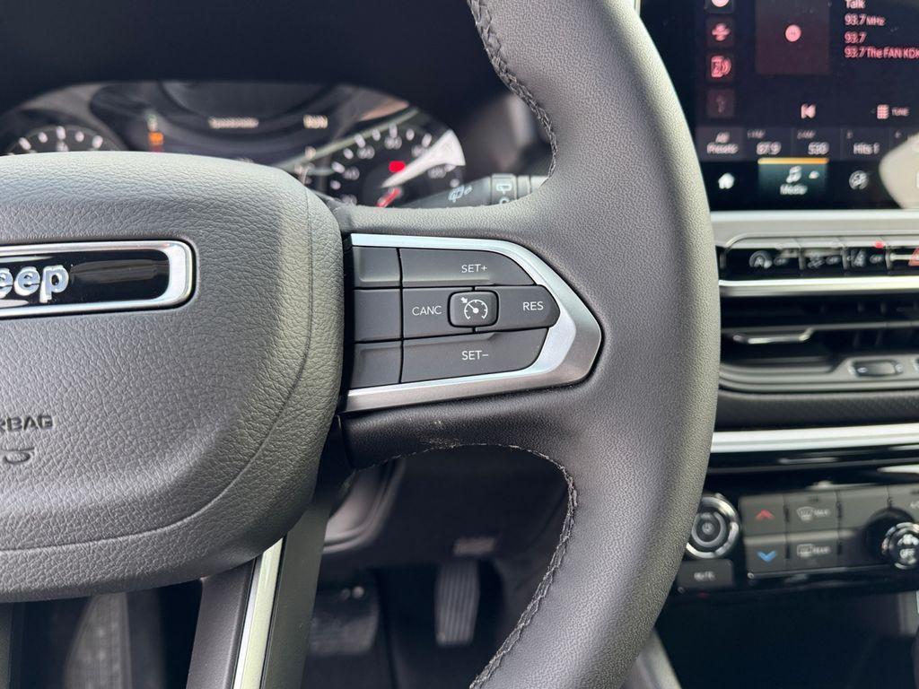 new 2026 Jeep Compass car, priced at $33,335