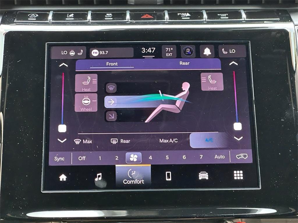 new 2025 Jeep Grand Cherokee L car, priced at $39,165