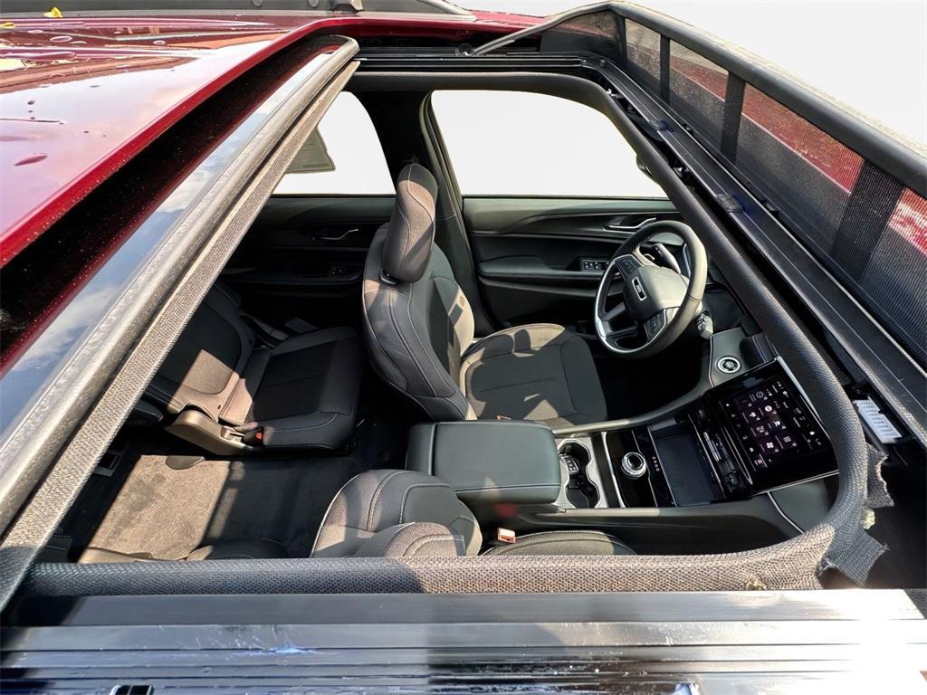 new 2025 Jeep Grand Cherokee L car, priced at $39,165