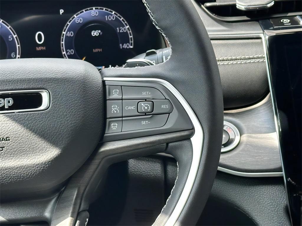 new 2025 Jeep Grand Cherokee L car, priced at $42,256