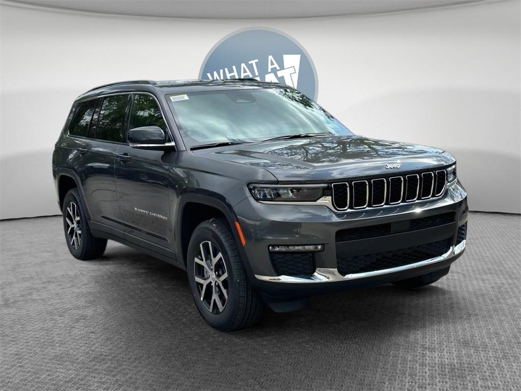 new 2025 Jeep Grand Cherokee L car, priced at $42,256