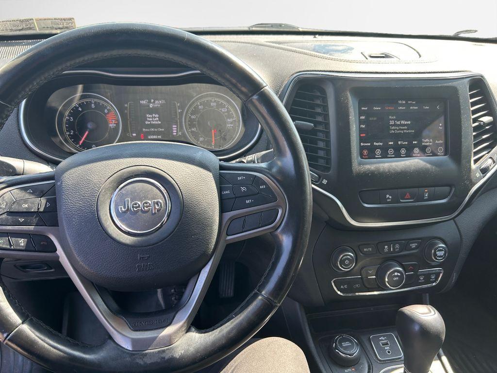used 2021 Jeep Cherokee car, priced at $18,989