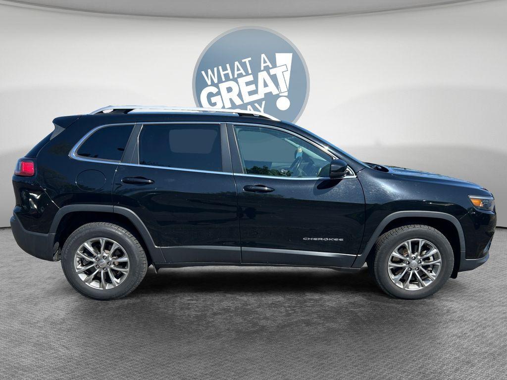used 2021 Jeep Cherokee car, priced at $18,989