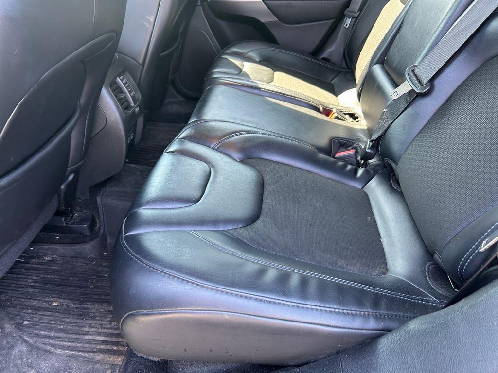used 2021 Jeep Cherokee car, priced at $18,989