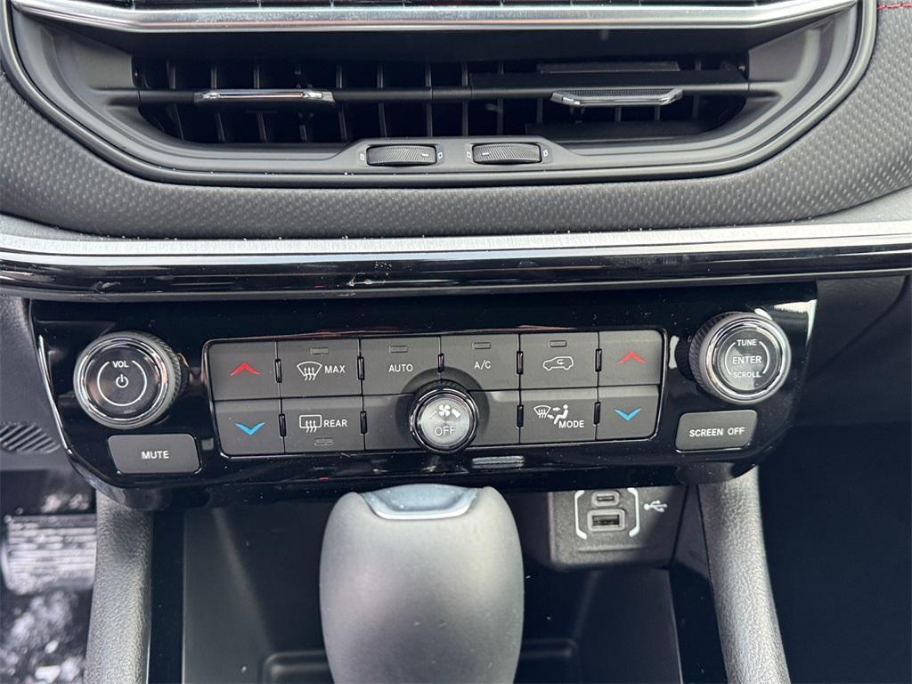 new 2026 Jeep Compass car, priced at $32,265