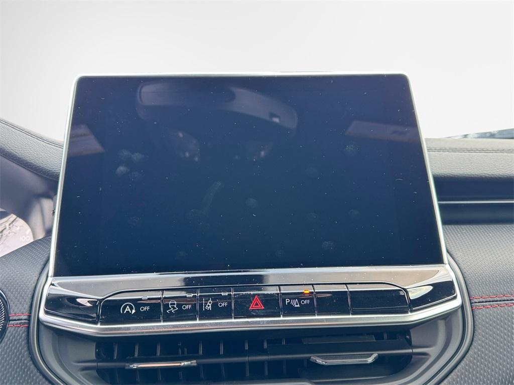 new 2026 Jeep Compass car, priced at $32,265