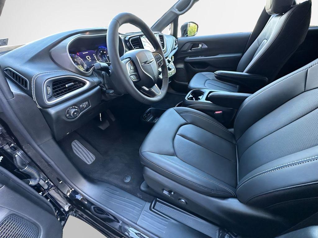 new 2026 Chrysler Pacifica car, priced at $40,948