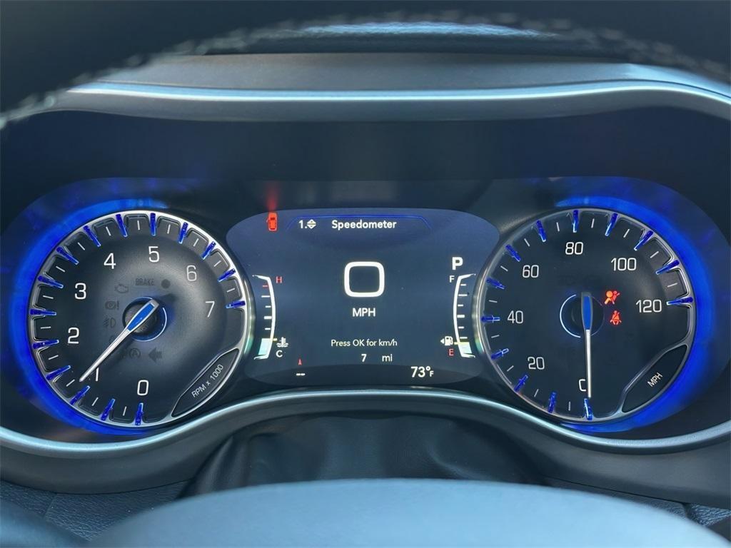 new 2026 Chrysler Pacifica car, priced at $40,948