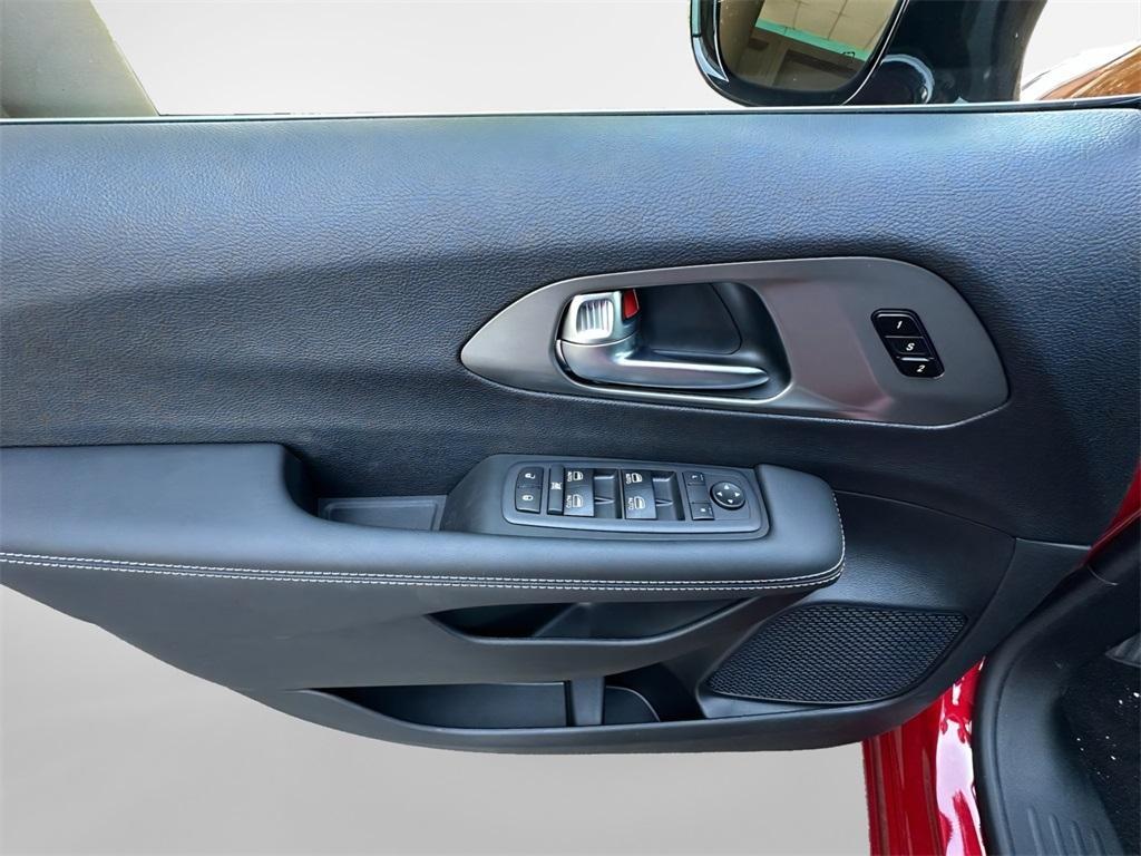 new 2026 Chrysler Pacifica car, priced at $41,191