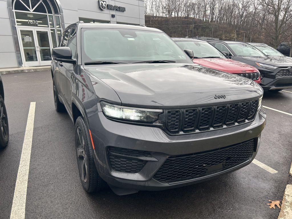 used 2023 Jeep Grand Cherokee car, priced at $31,989