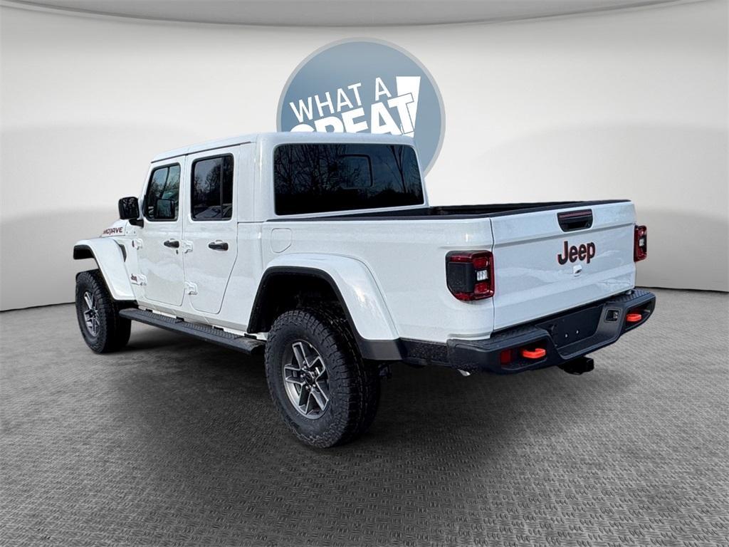 new 2026 Jeep Gladiator car, priced at $57,412