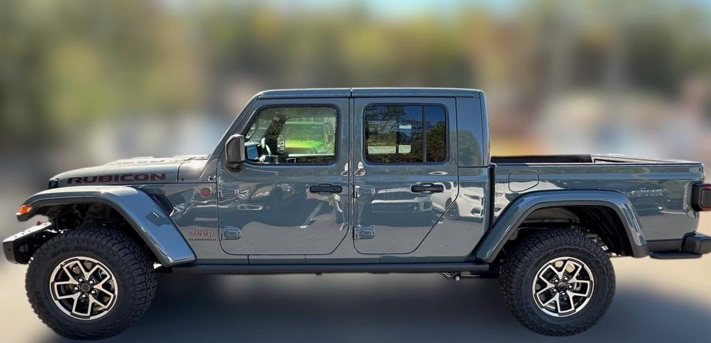 new 2025 Jeep Gladiator car, priced at $53,799