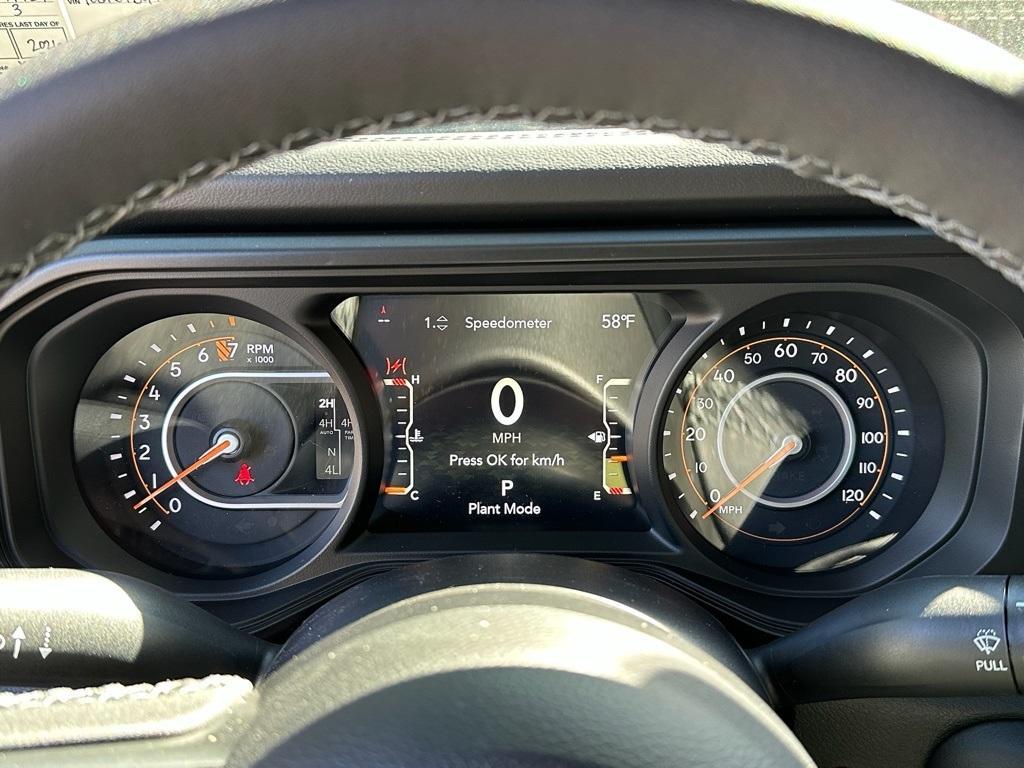 new 2025 Jeep Gladiator car, priced at $53,799