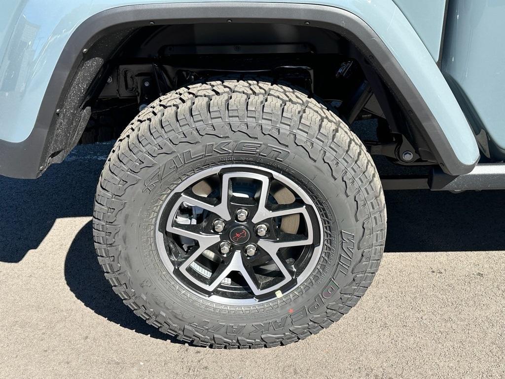 new 2025 Jeep Gladiator car, priced at $53,799