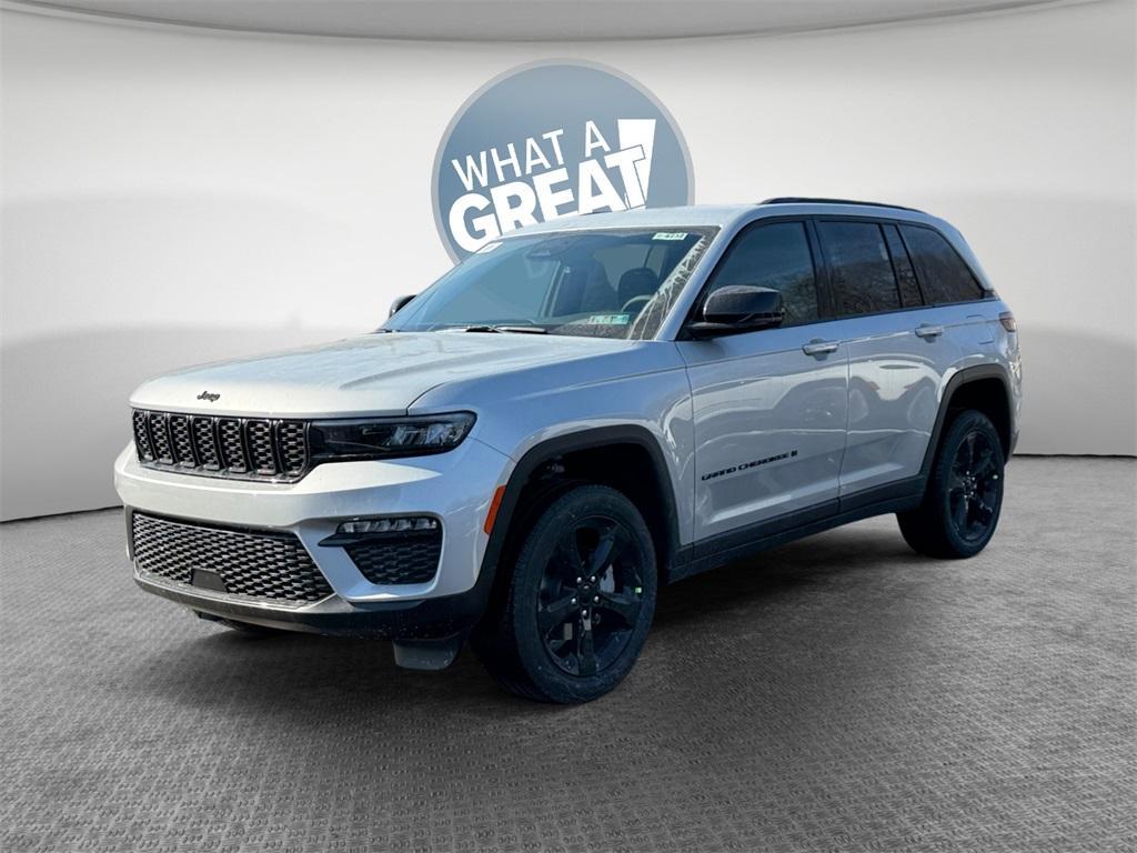 new 2025 Jeep Grand Cherokee car, priced at $44,063