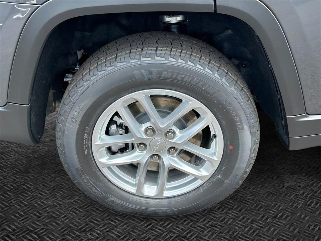 new 2025 Jeep Grand Cherokee L car, priced at $39,165