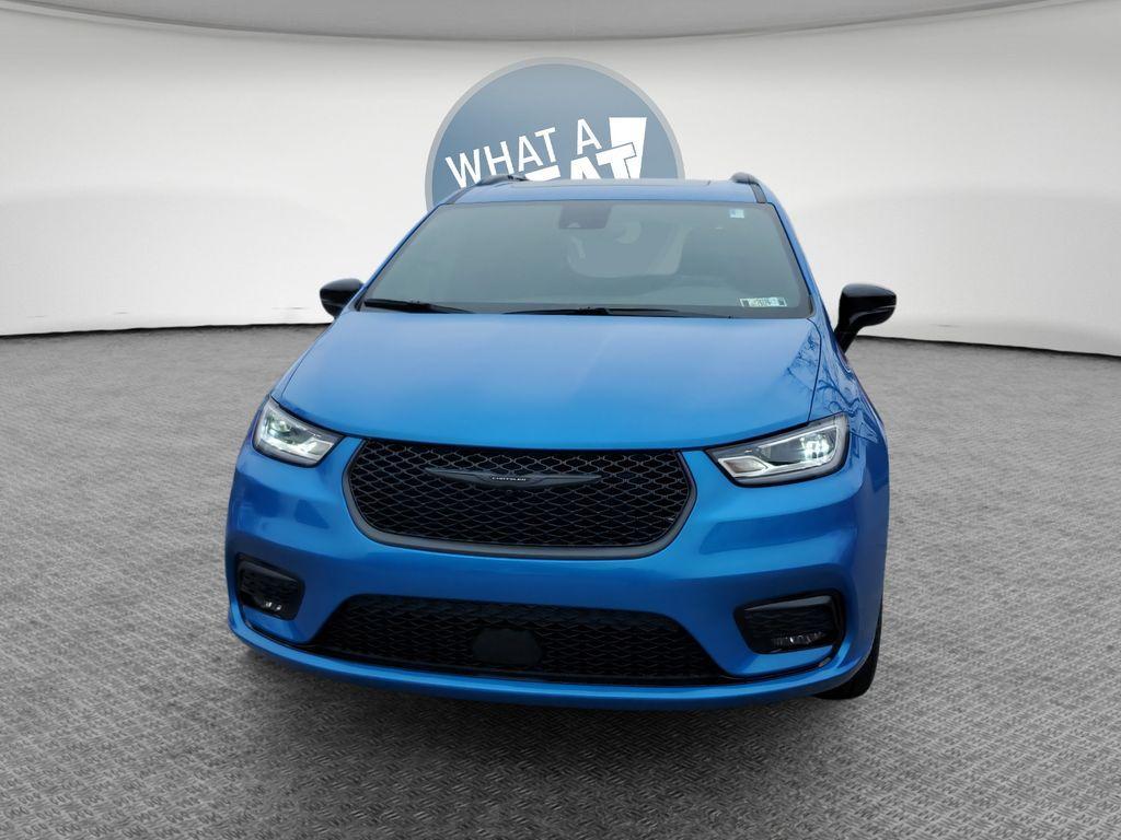 new 2026 Chrysler Pacifica car, priced at $48,527