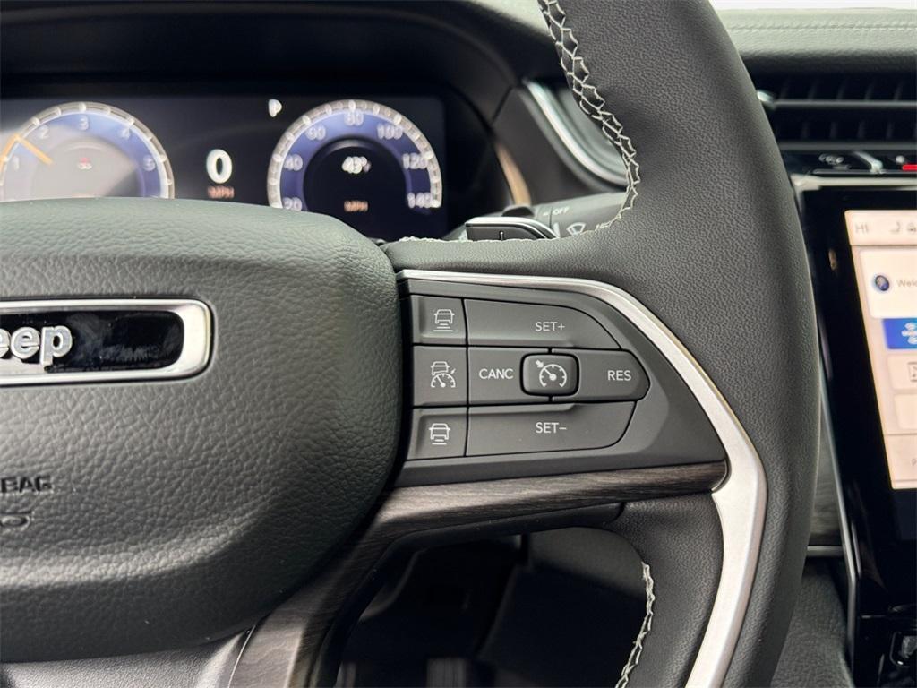 new 2025 Jeep Grand Cherokee car, priced at $44,063