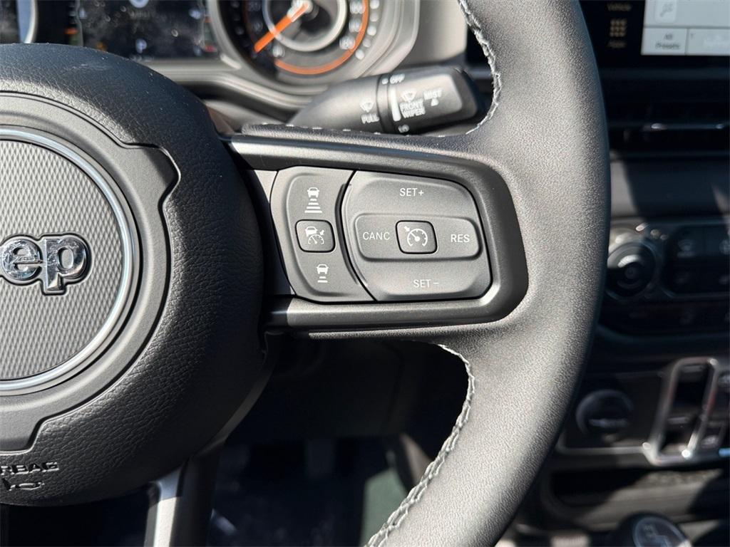 new 2026 Jeep Gladiator car, priced at $53,385