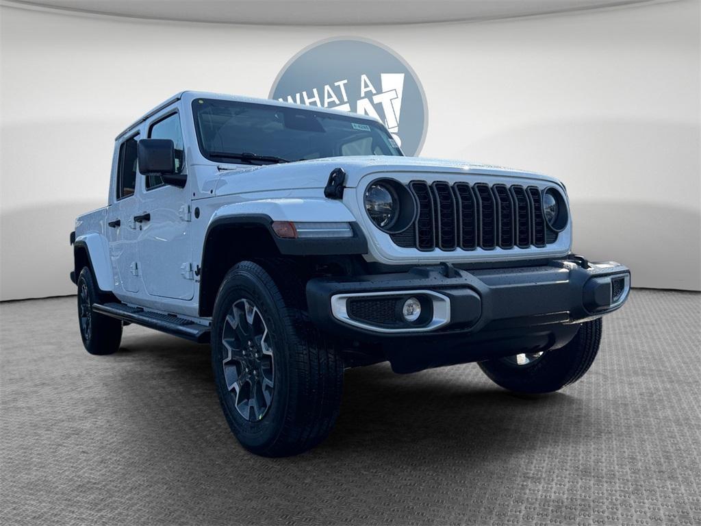 new 2026 Jeep Gladiator car, priced at $53,385