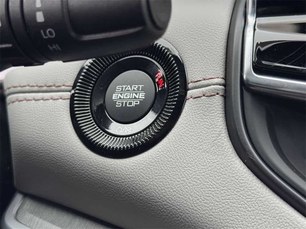 new 2026 Jeep Compass car, priced at $31,899