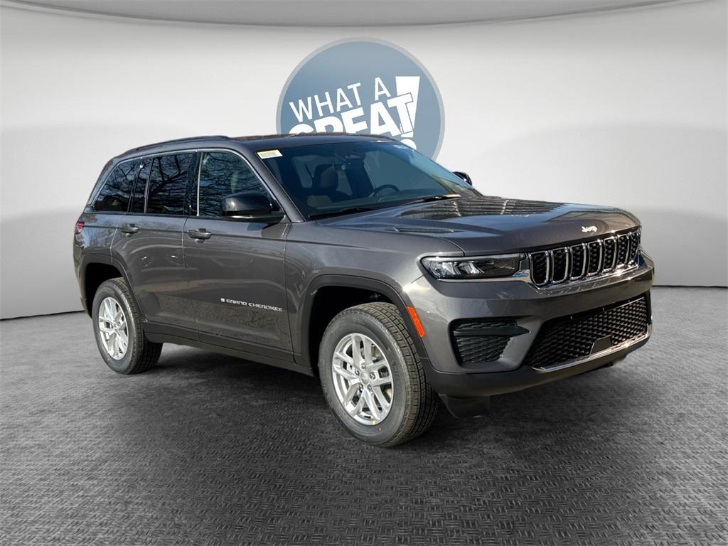 new 2025 Jeep Grand Cherokee car, priced at $38,805