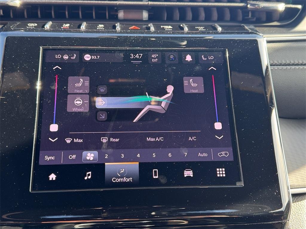 new 2025 Jeep Grand Cherokee car, priced at $38,805