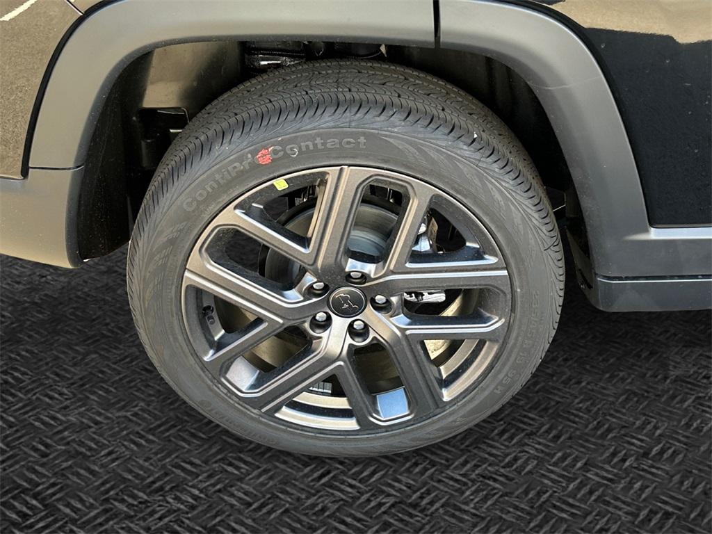 new 2026 Jeep Compass car, priced at $30,999