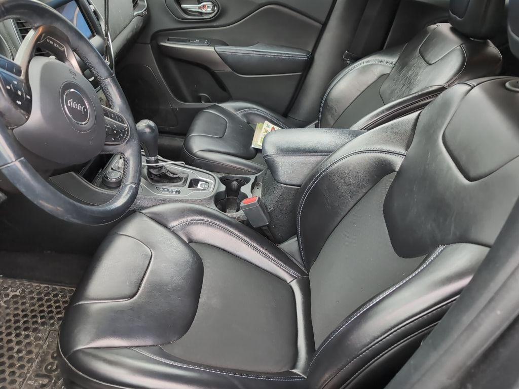 used 2019 Jeep Cherokee car, priced at $15,989