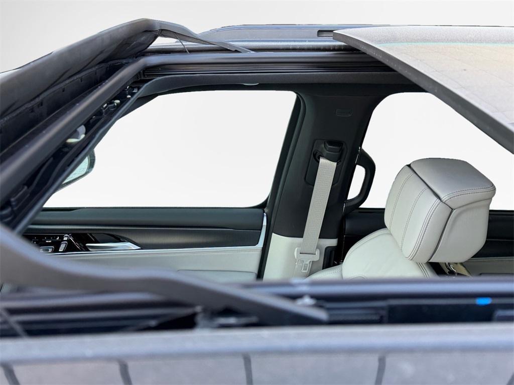 new 2026 Jeep Grand Wagoneer L car, priced at $95,810