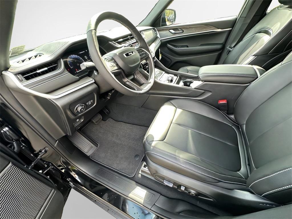 new 2025 Jeep Grand Cherokee L car, priced at $42,256