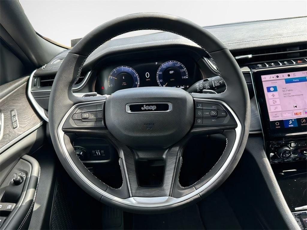 new 2025 Jeep Grand Cherokee L car, priced at $42,256