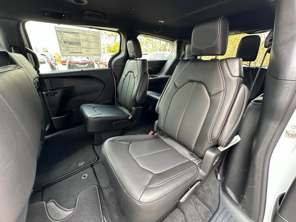 new 2026 Chrysler Pacifica car, priced at $43,751
