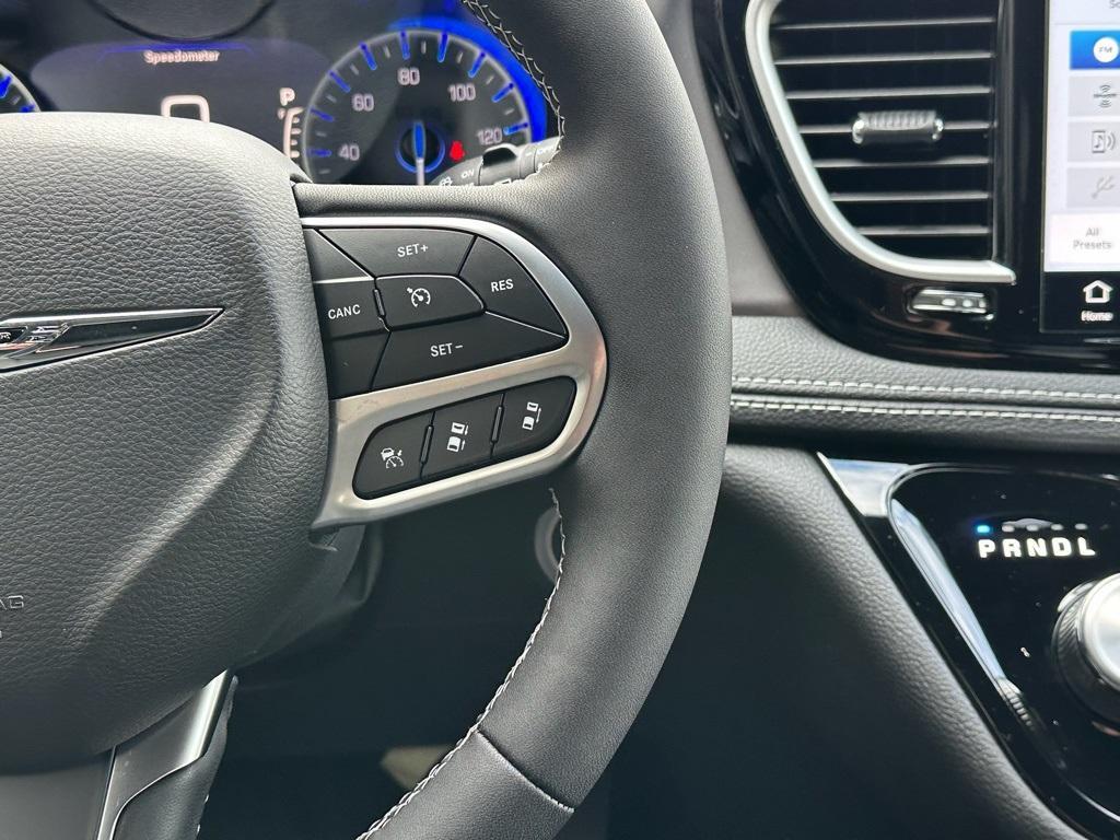 new 2026 Chrysler Pacifica car, priced at $43,751