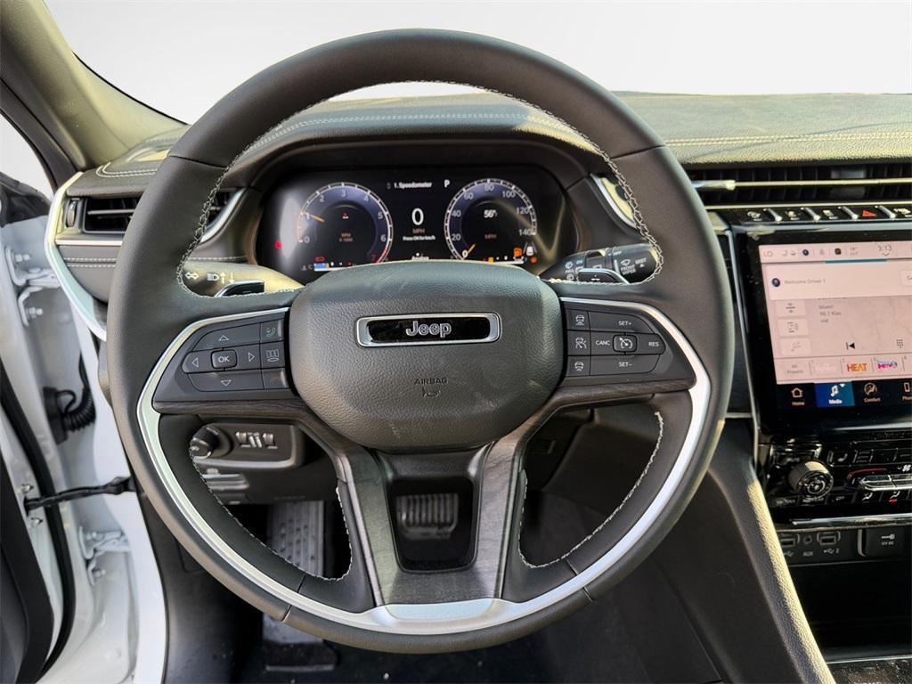 new 2025 Jeep Grand Cherokee car, priced at $43,527